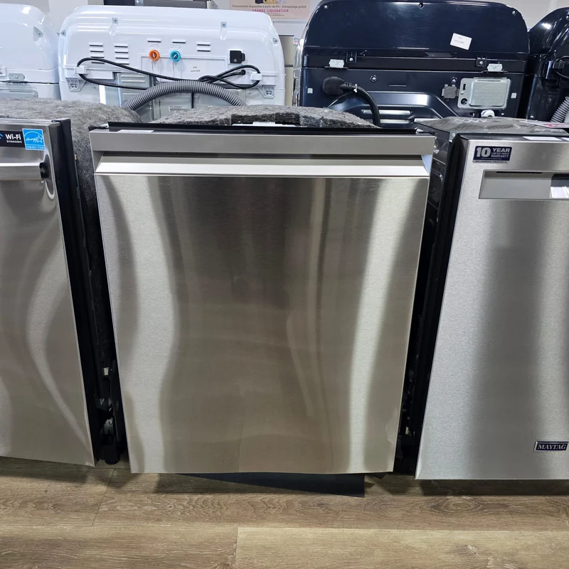 Samsung 24'' 38 dBA Lave-Vaiselle -10 cycles - inox - DW90F89T0USRAA - boîte ouverte