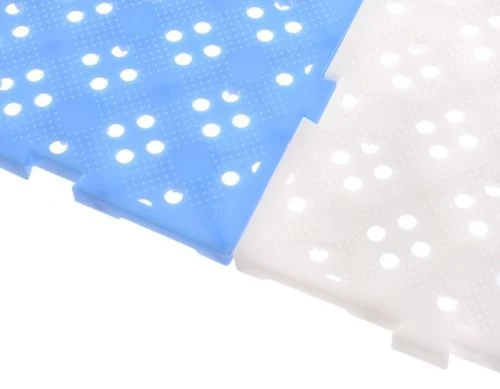 Caillebotis antidérapant clipsable pour sols humides