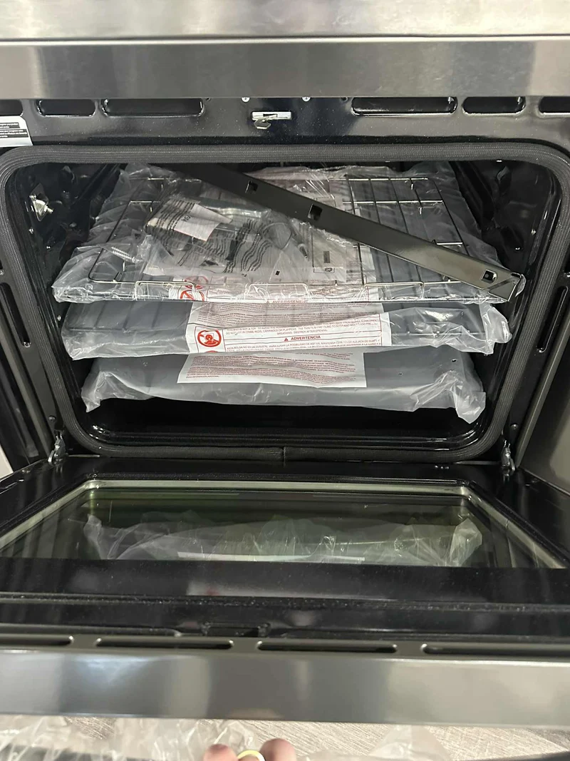Ge 30'' 5.3 pi cu Cuisinière encstrable - convection - auto-Nettoyant - inox - PCS940YMFS - boîte ouverte
