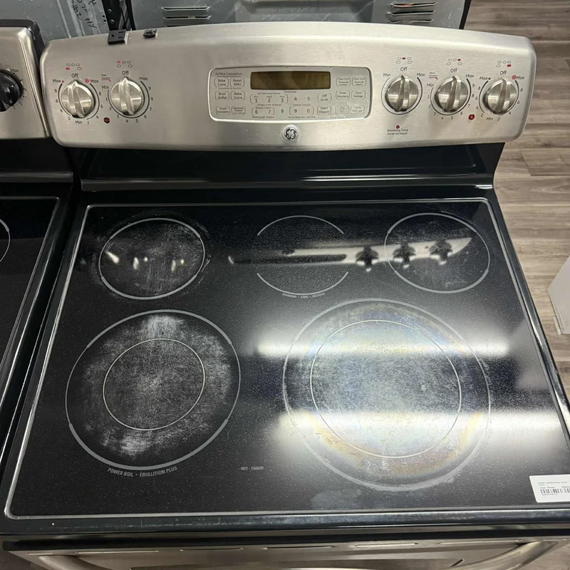 GE 30" Cuisinière vitrocéramique - convection- inox- reconditionnée
