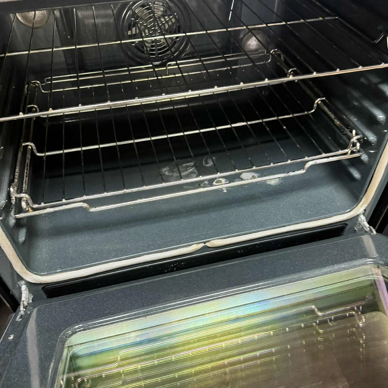 Bosch 30'' Cuisinière vitrocéramique encastrer - convection- inox- reconditionnée