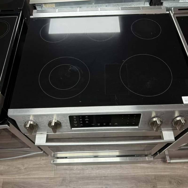 Bosch 30'' Cuisiniere vitrocéramique encastrer- inox - reconditionnée