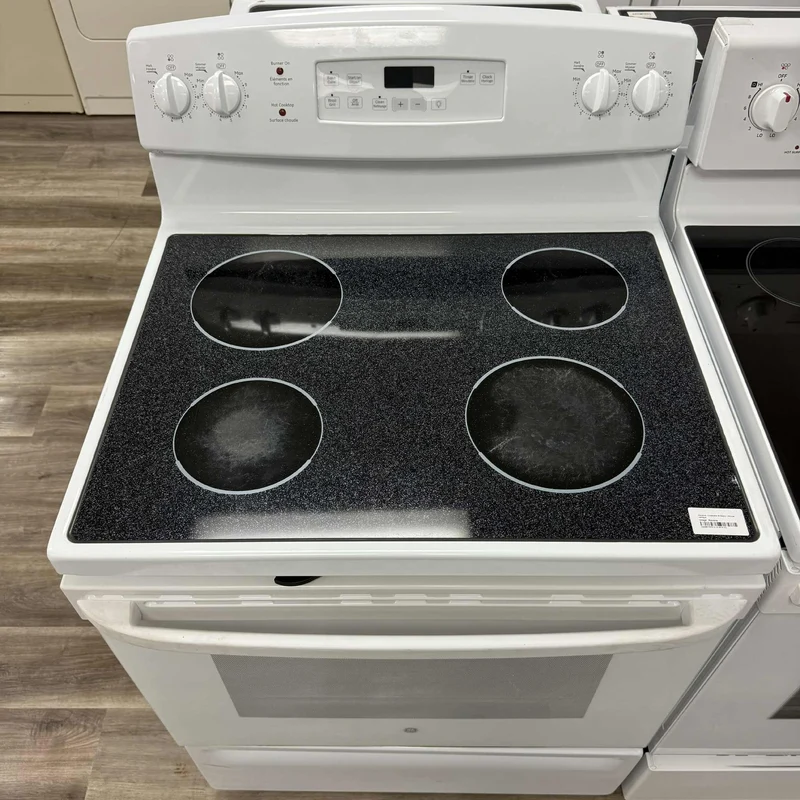 GE 30'' Cuisinière vitrocéramique - blanc- reconditionnée