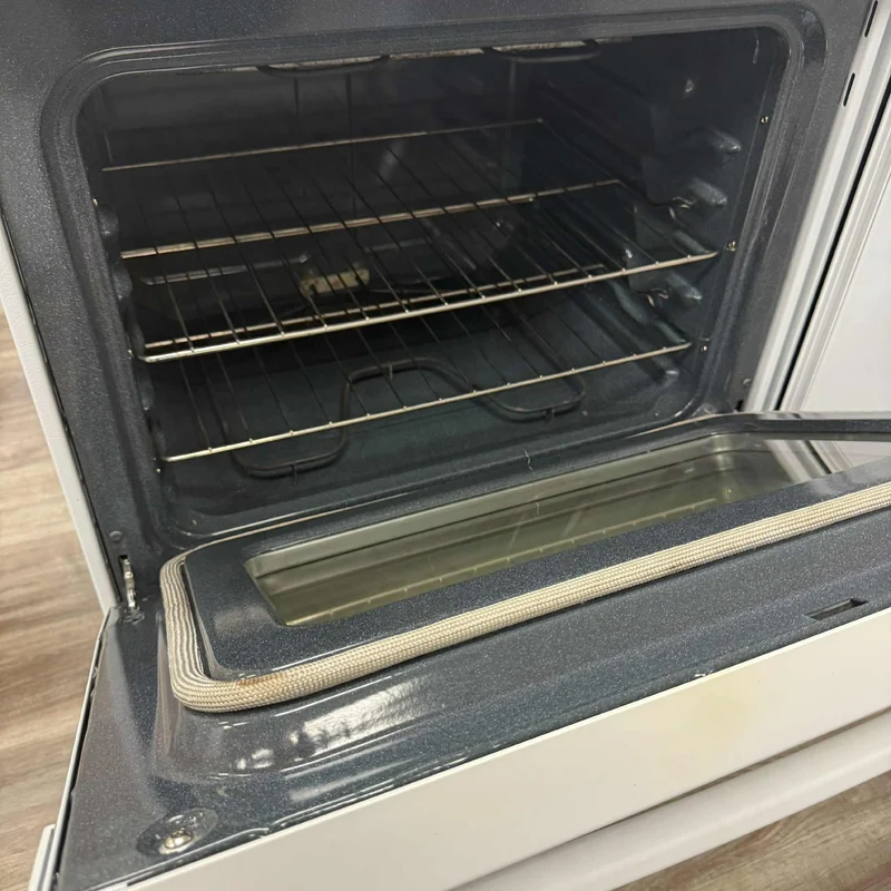 GE 30'' Cuisinière vitrocéramique - blanc- reconditionnée