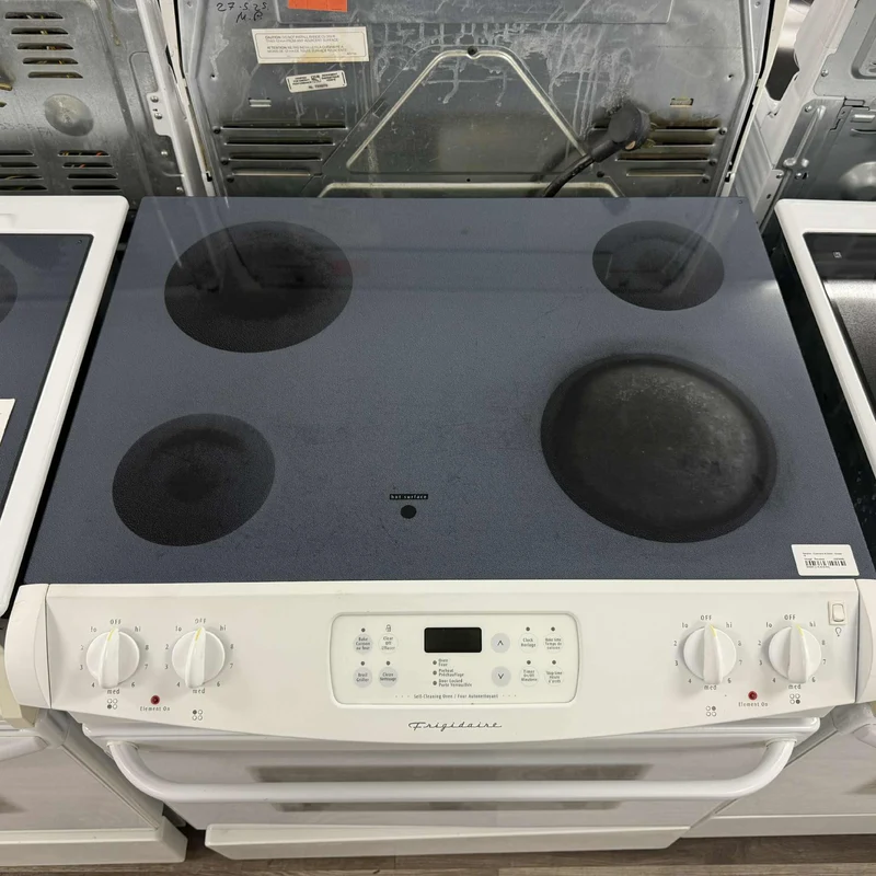 Frigidaire 30'' Cuisinière vitrocéramique encastrable - blanc - reconditionnée