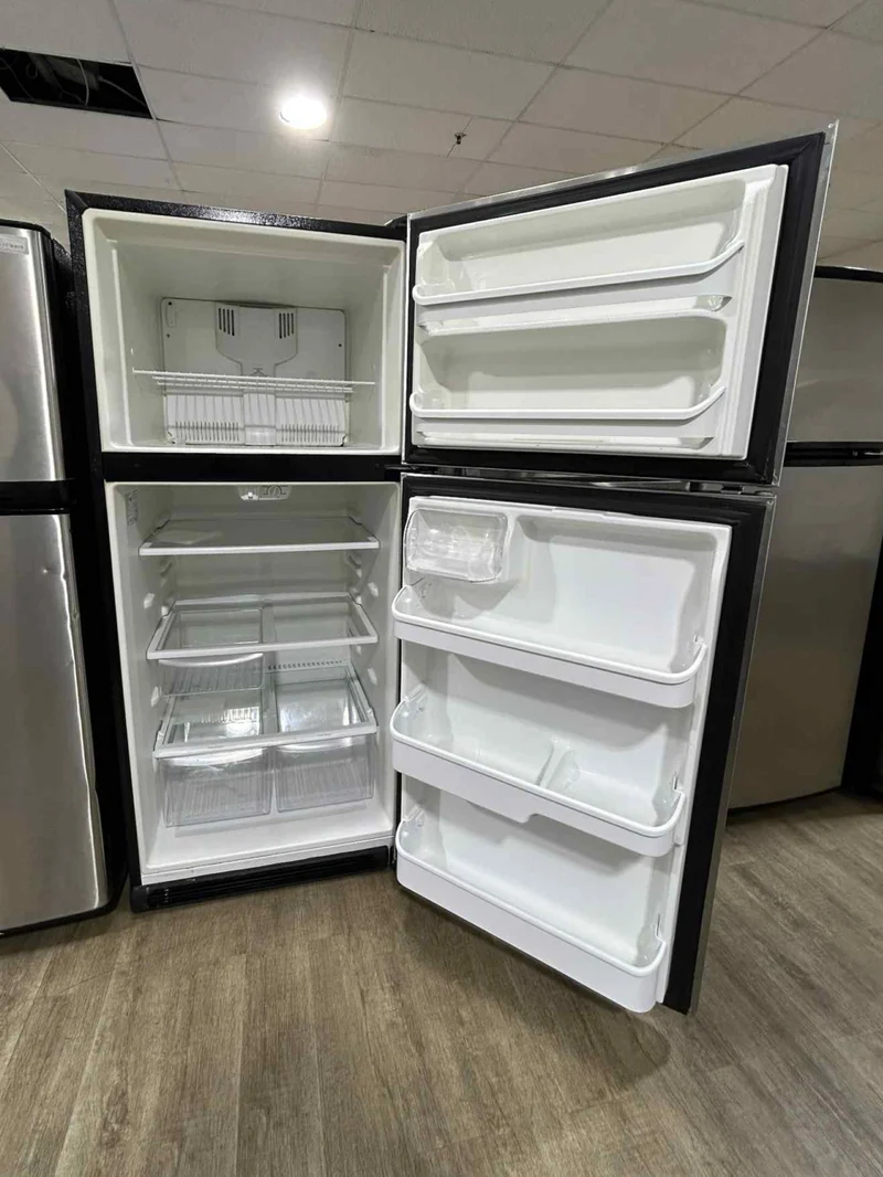 Frigidaire 30'' Réfrigérateur Congélateur Supérieur - Inox - Reconditionné