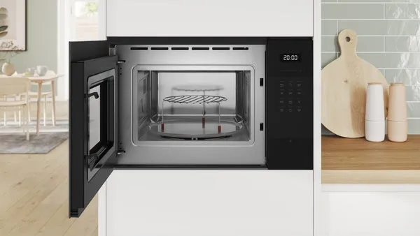 Série 6, Micro-ondes encastrable avec grill, 59 x 38 cm, Noir BOSCH BEL554MB2
