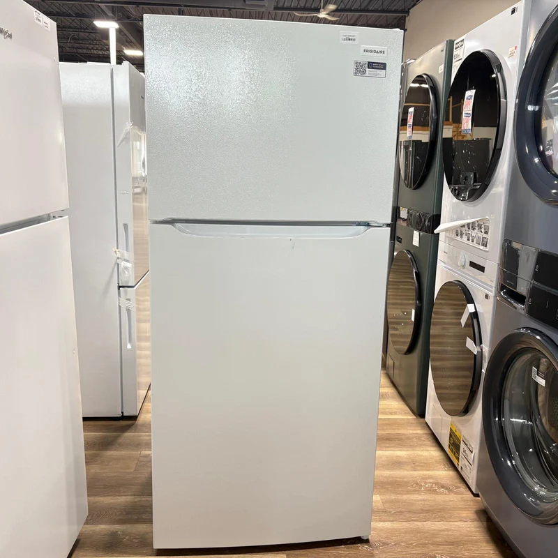 Frigidaire 30'' 18 pi cu. Réfrigérateur à congélateur supérieur Prêt pour le garage - blanc - FFHT1814YW - boîte ouverte