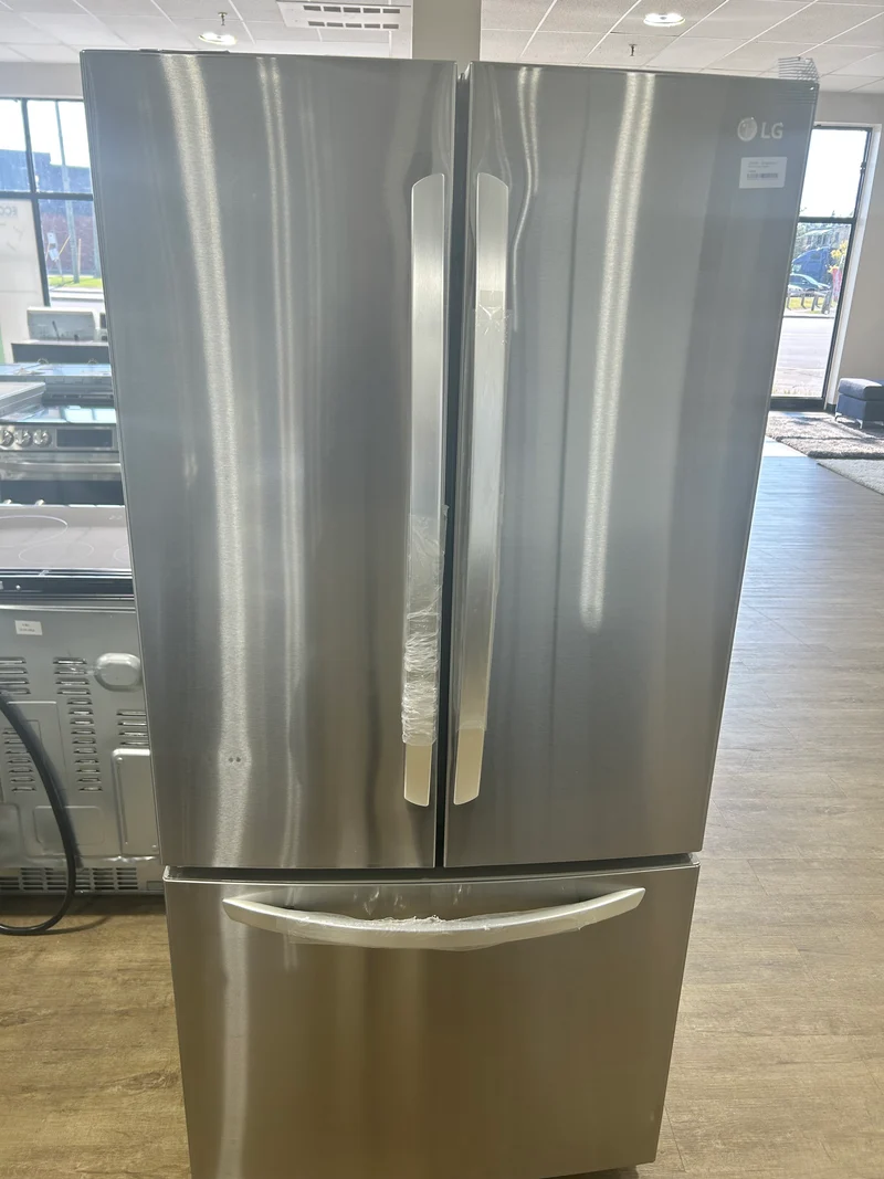 LG 33'' 25.1 pi³ Réfrigérateur à Portes Françaises - Inox - LRFCS2503S - Boîte Ouverte