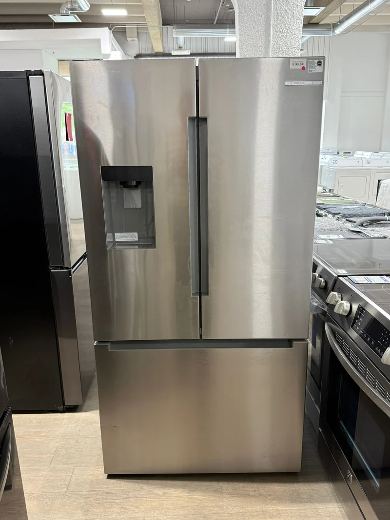 Bosch 36'' 26 pi cu. Réfrigérateur - 3 Battants - inox - B36FD10ENS - Boîte ouverte