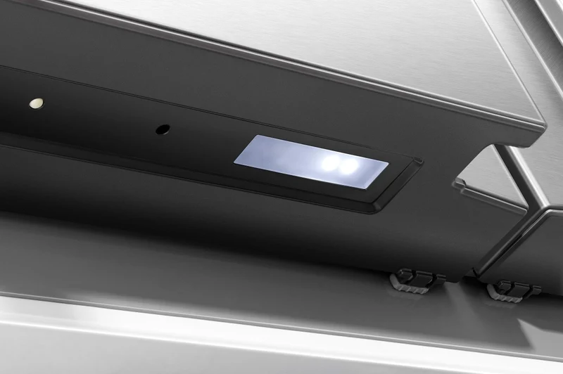 Hisense 36'' 22.4 pi cu Réfrigérateur - eau et glace - inox - RF225C3CSEI - NEUF