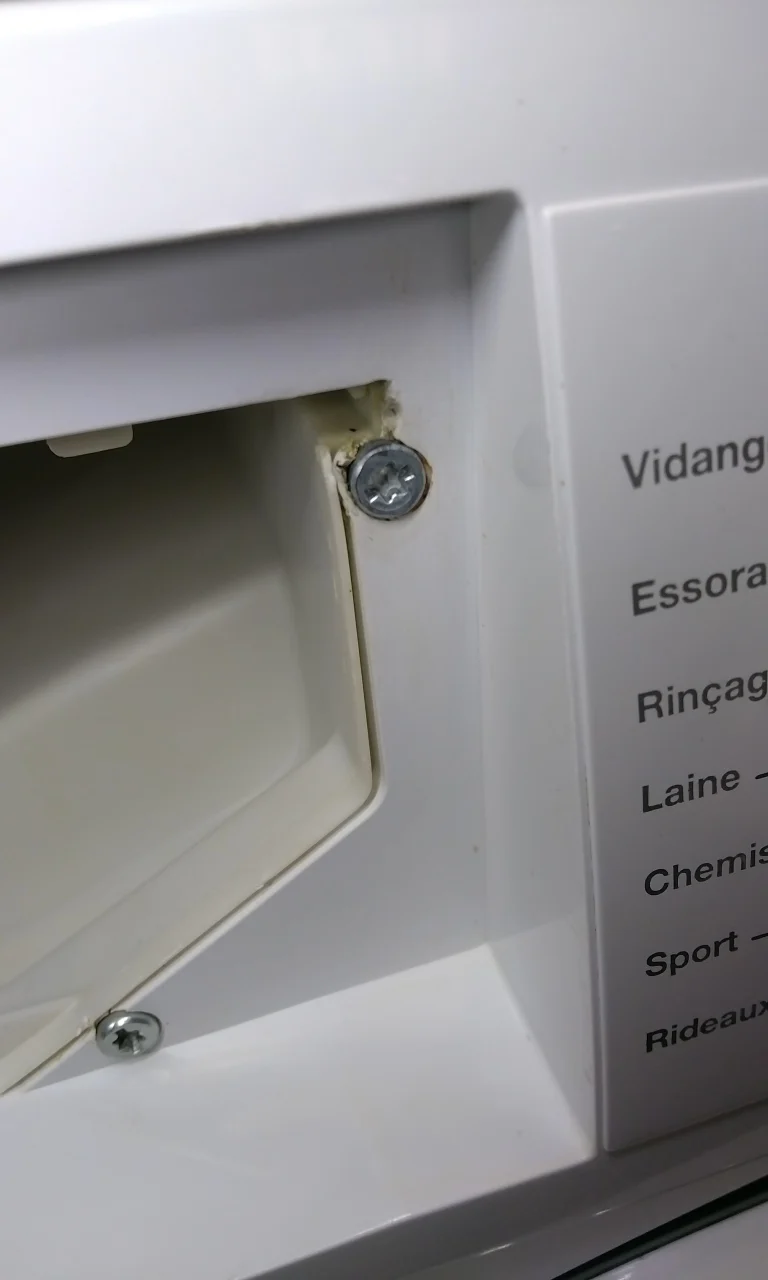 Lave-linge Hublot 9 kg Reconditionné ESSENTIEL B ELF912DD1