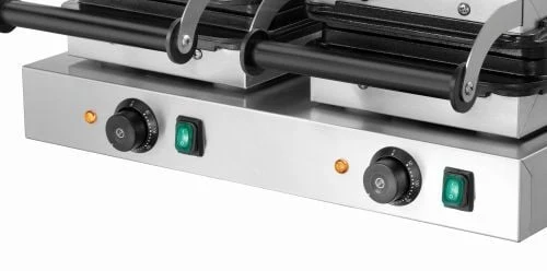 Gaufrier professionnel en fonte pour gaufres Bruxelles ou cœur