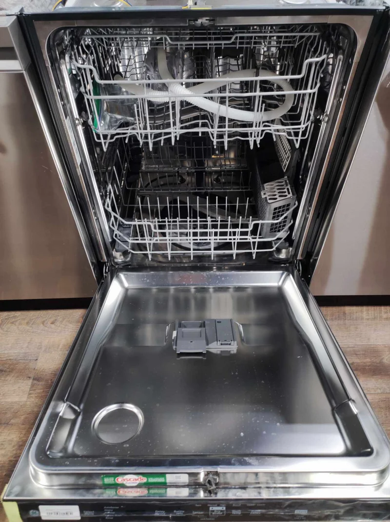Ge 24''Lave-vaisselle-47dba -GDT650SYVFS- grande capacité - Inox -boite ouverte