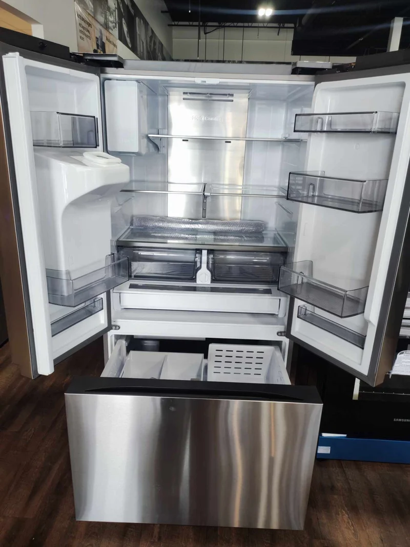 Samsung 36" 30 pi.cu - Réfrigérateur Family Hub à 3 battants - Wifi - Inox - RF32CG5900SRAC - Boîte Ouverte