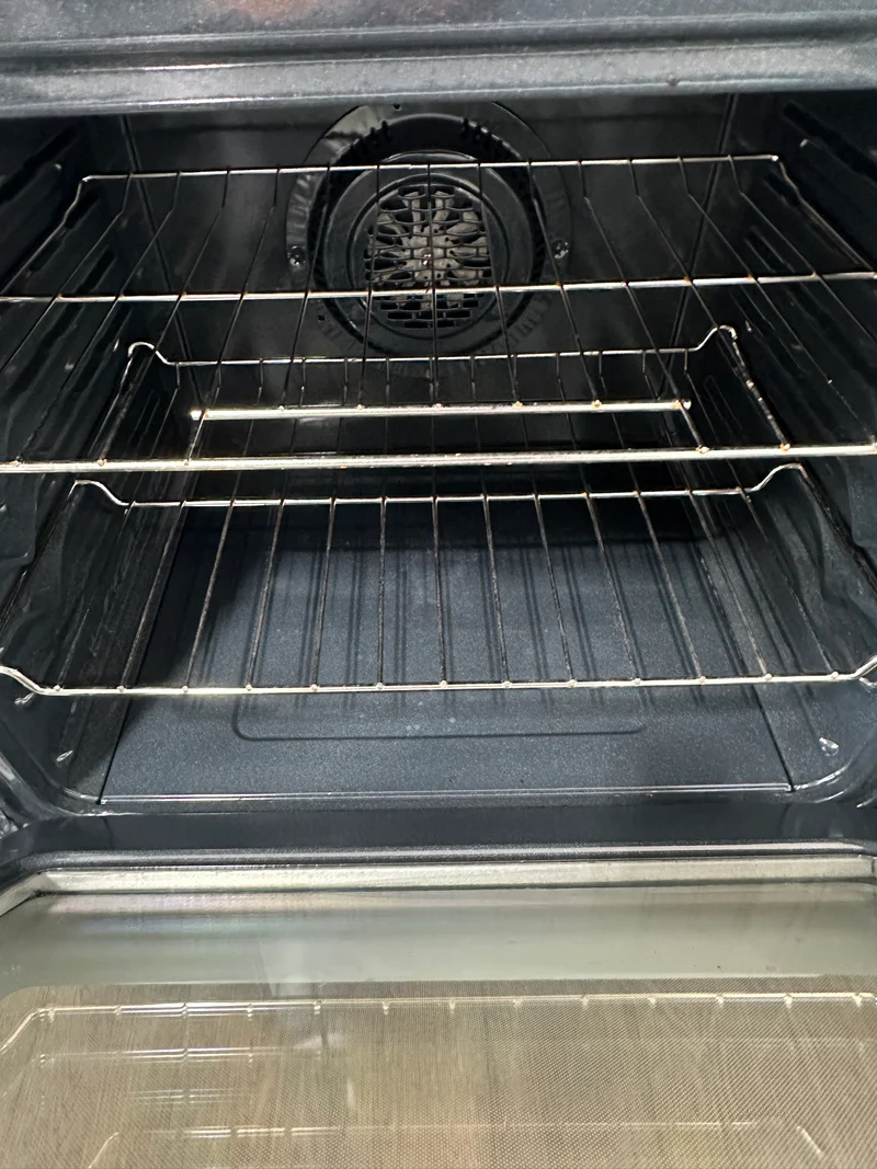 Whirlpool 30'' Cuisinière électrique - Vitrocéramique- blanc- reconditionnée