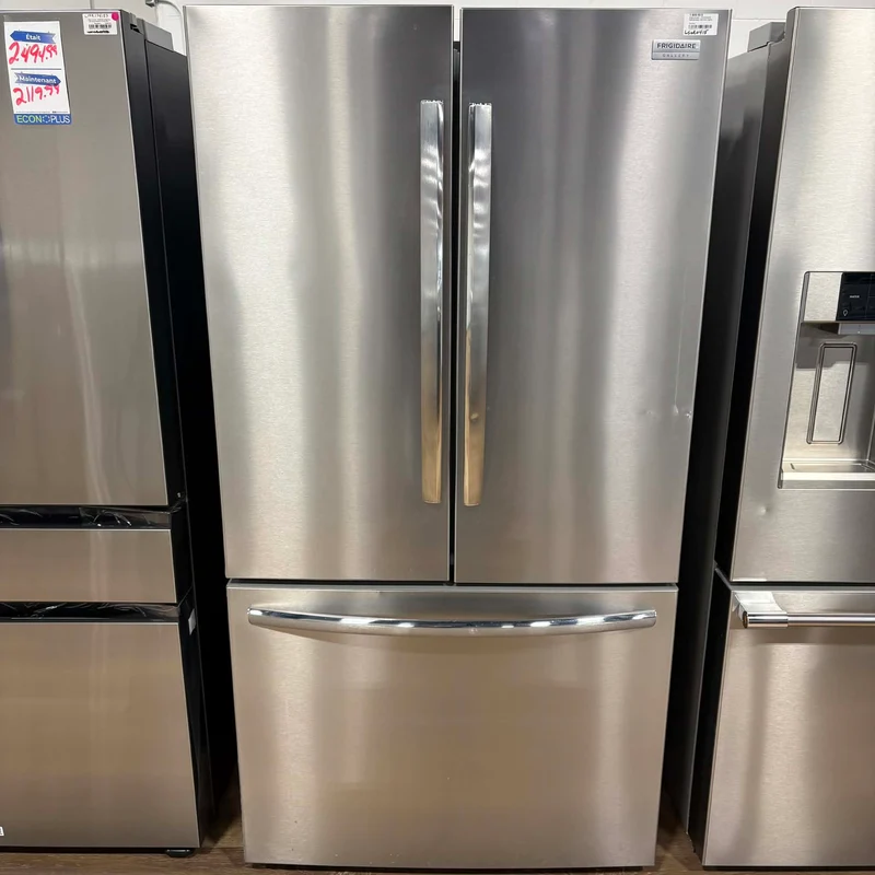 Frigidaire Gallery 36" 28,8 pi.cu. réfrigérateur à 3 battants - Distributeur d'eau - Résistant aux empreintes digitales - Energy star® - Inox - GRFN2353AF1 - Boîte ouverte