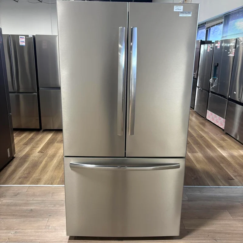Frigidaire Gallery 36" 28,8 pi.cu. réfrigérateur à 3 battants - Distributeur d'eau - Résistant aux empreintes digitales - Energy star® - Inox - GRFN2353AF1 - Boîte ouverte