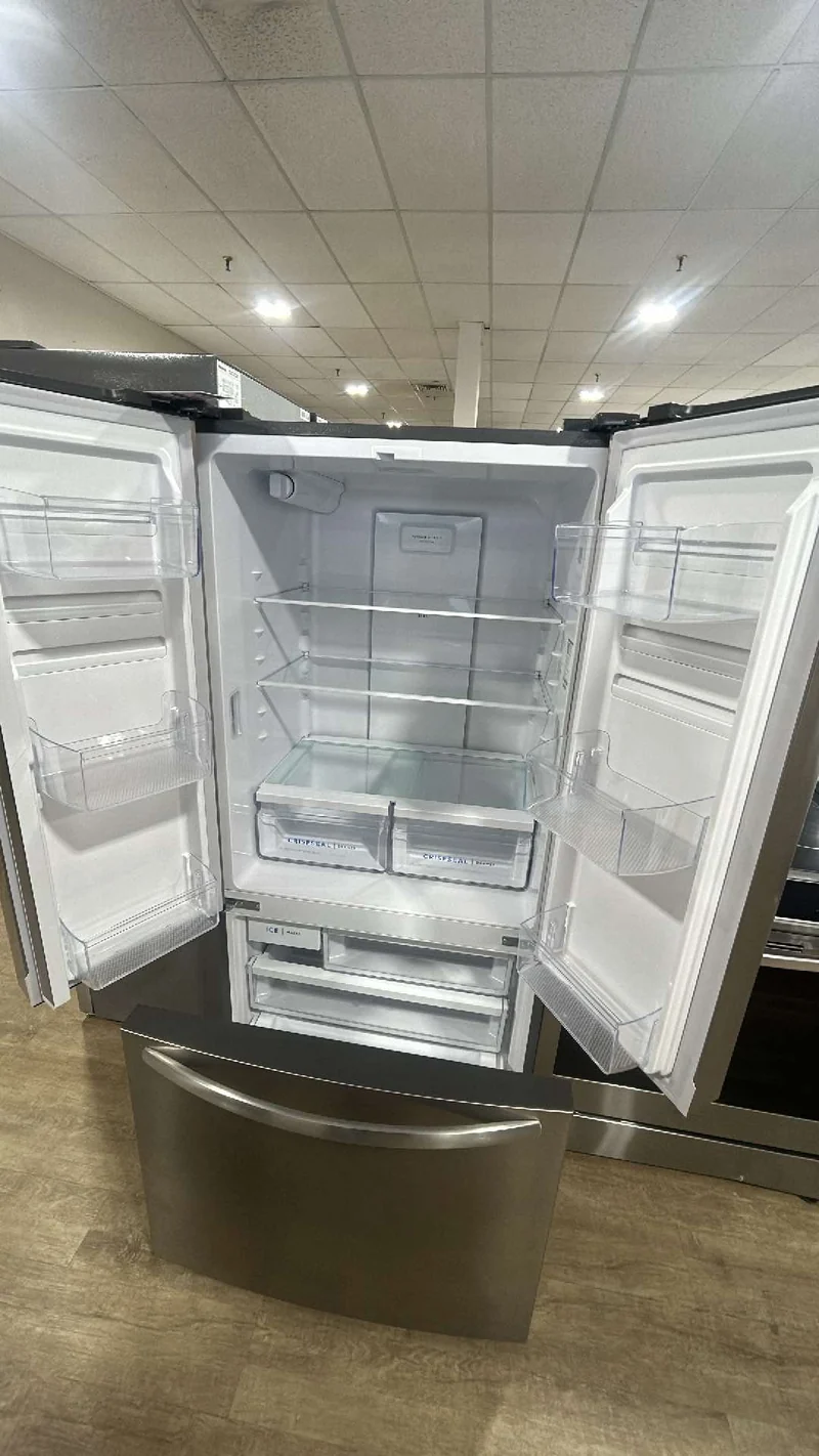 Frigidaire 31" 17.6 cu. ft. Profondeur de comptoir - ENERGY STAR - Inox - FRFG1723AV - Boite ouverte