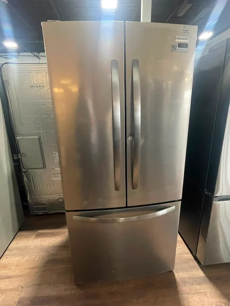 Frigidaire 31" 17.6 cu. ft. Profondeur de comptoir - ENERGY STAR - Inox - FRFG1723AV - Boite ouverte