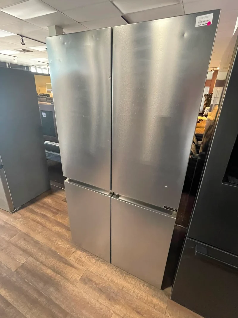 Hisense 36 po 21.5 pi cu. réfrigérateur profondeur comptoir - inox - RQ22N6ASD - boîte ouverte