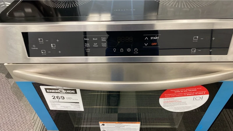 Frigidaire 30'' 5,3 pi. cu. Cuisinière induction- convection - inox - FCFI308CAS - boîte ouverte