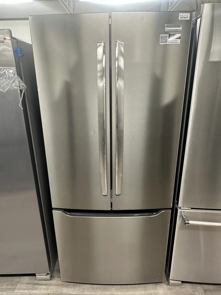 Frigidaire Gallery 30''20 pi. cu. - Réfrigérateur portes francaises - Inox - GRFN2023AF - boîte ouverte