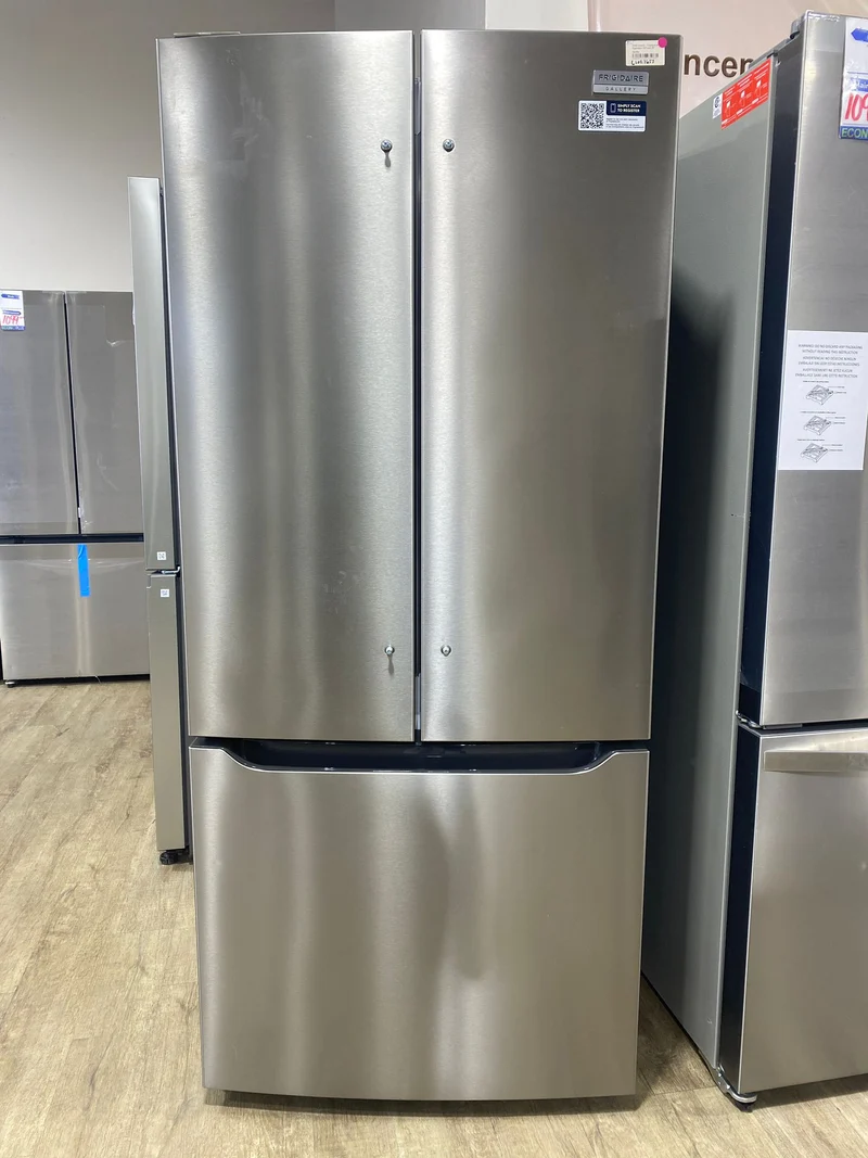 Frigidaire Gallery 30''20 pi. cu. - Réfrigérateur portes francaises - Inox - GRFN2023AF - boîte ouverte