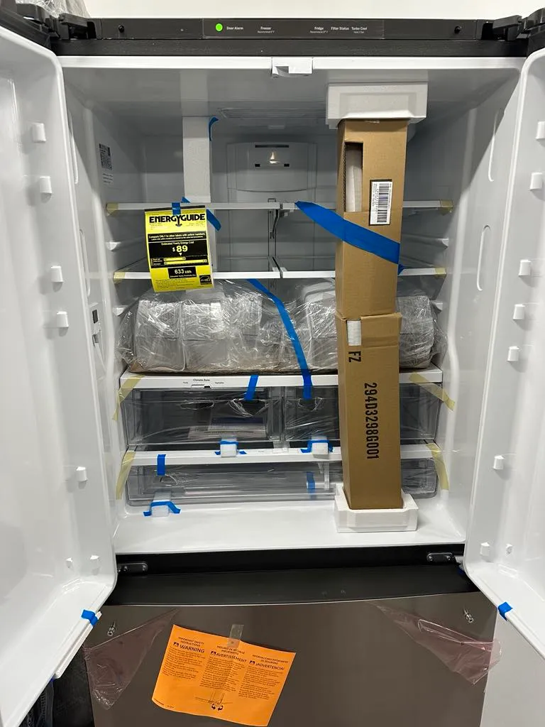 GE 36'' 27 pi cu. Réfrigérateur à 3 battants - Inox - GNE27JYMXFFS - Boîte Ouverte