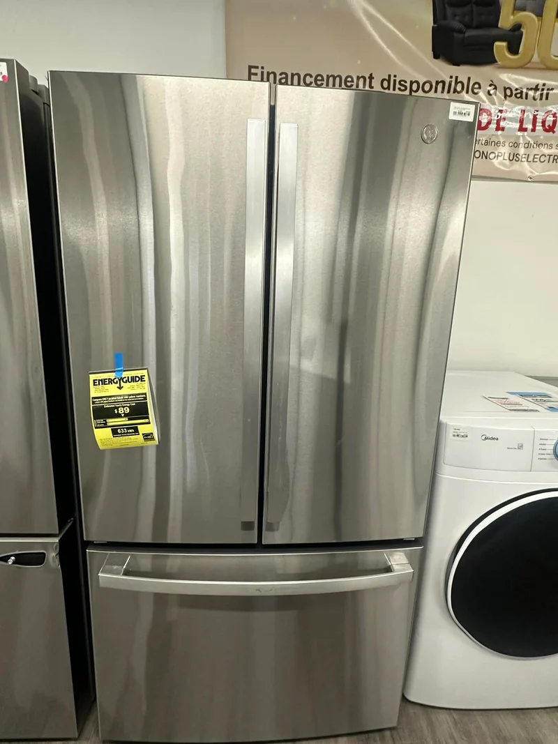 GE 36'' 27 pi cu. Réfrigérateur à 3 battants - Inox - GNE27JYMXFFS - Boîte Ouverte