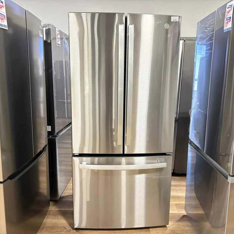 GE 36'' 27 pi cu. Réfrigérateur à 3 battants - Inox - GNE27JYMXFFS - Boîte Ouverte