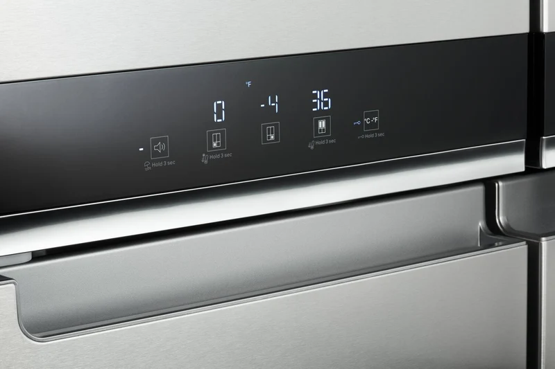 Whirlpool 36'' 19.4 pi cu Réfrigérateur à 4 portes profondeur comptoir - inox WRQA59CNK - boîte ouverte