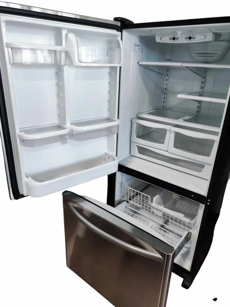 KitchenAid 30'' 18 pi. cu Réfrigérateur Congélateur Inferieur - Inox - reconditionné