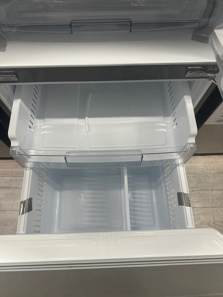 LG 30" 21.8 pi.cu - Réfrigérateur à portes françaises - Certifié ENERGY STAR - Inox - LRFNS2200S - Boîte ouverte