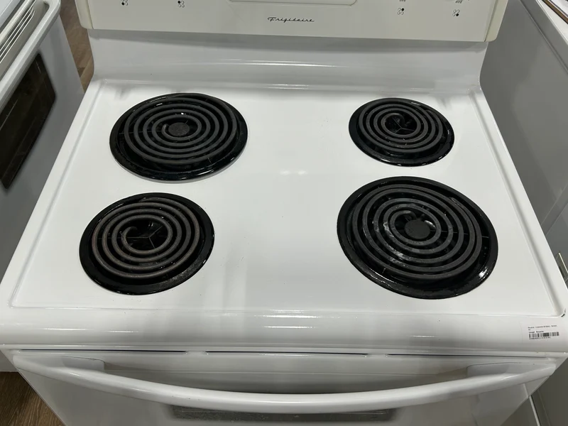 Frigidaire 30'' cuisinière électrique - autoportante - serpentin - blanc - reconditionné