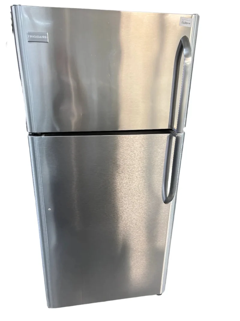 Frigidaire 30'' 18 pi. cu Réfrigérateur Congélateur Supérieur - Inox - reconditionné