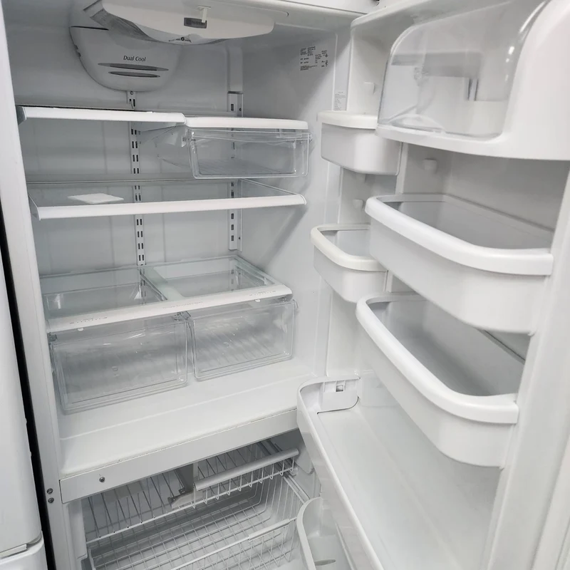 Maytag 30'' 18.9 pi. cu. réfrigérateur congélateur inférieur - blanc - reconditionné