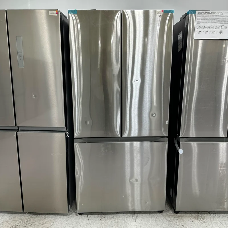 Samsung 33" 18.9 pi Cu. Réfrigérateur - profondeur comptoir - Inox- RF18A5101SR - Boite ouverte