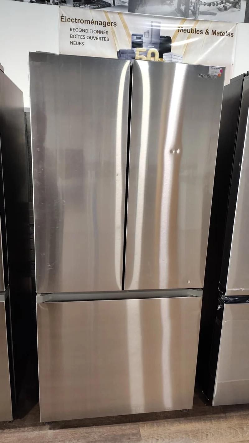 Samsung 33" 18.9 pi Cu. Réfrigérateur - profondeur comptoir - Inox- RF18A5101SR - Boite ouverte