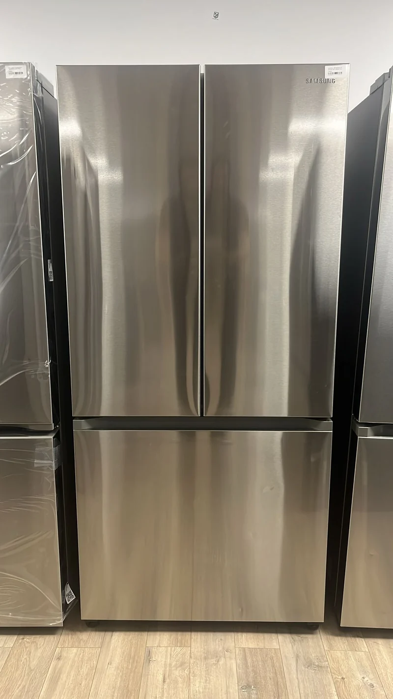 Samsung 33" 18.9 pi Cu. Réfrigérateur - profondeur comptoir - Inox- RF18A5101SR - Boite ouverte
