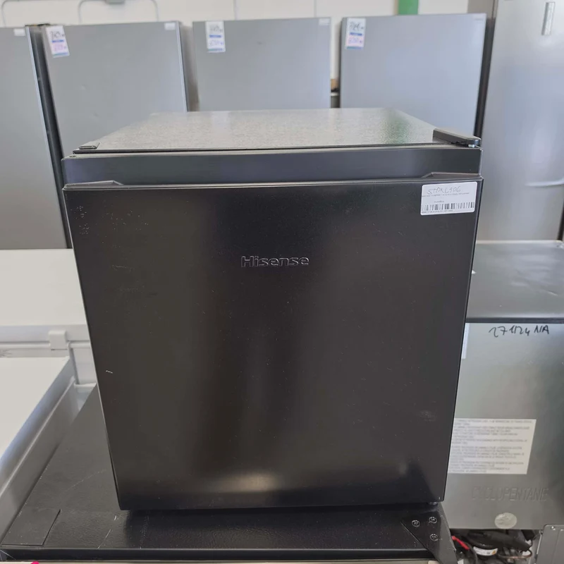 Hisense 18'' 1.6 pi cu Réfrigérateur Compact - noir- RC16C1GBE -Boîte Ouverte