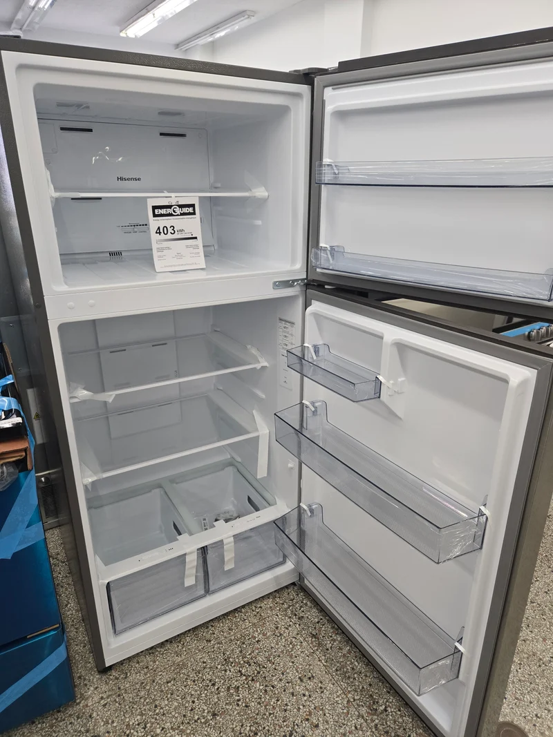 Hisense 30'' 18 pi cu. Réfrigérateur - Inox - RT18A2FSD - Boîte Ouverte