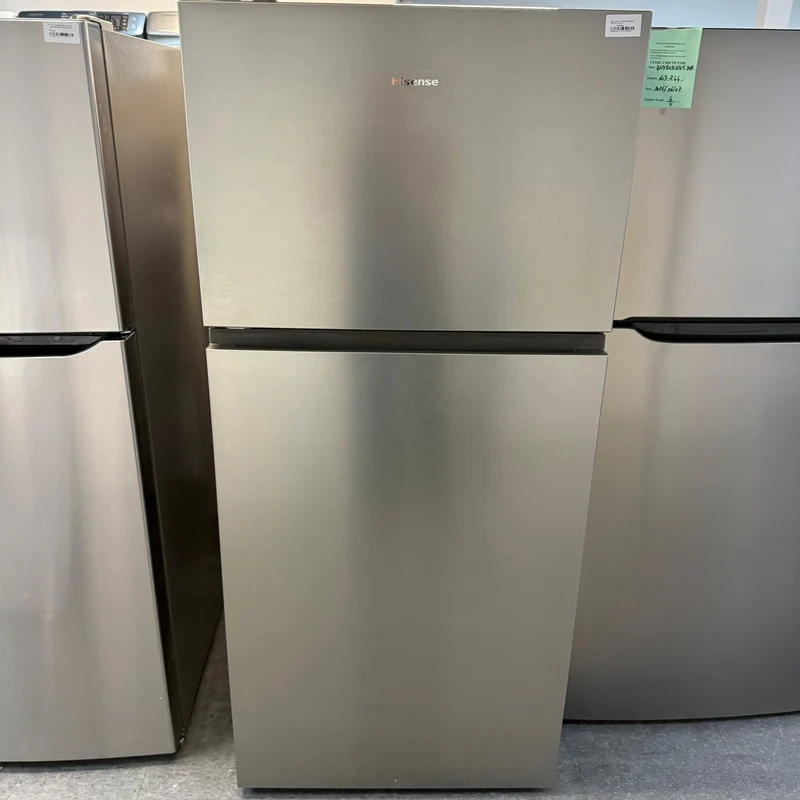 Hisense 30'' 18 pi cu. Réfrigérateur - Inox - RT18A2FSD - Boîte Ouverte