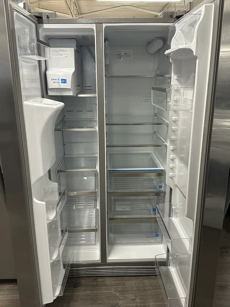 Frigidaire 36'' 25,6pi.cu. Réfrigérateur côte à côte - distributeur d'eau - Energy star® - inox -GRSS2652AF- Boîte Ouverte