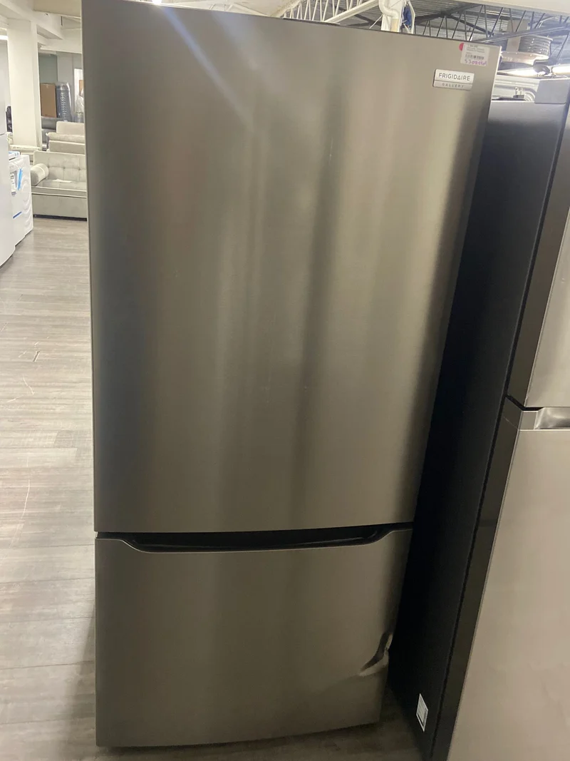 Frigidaire Gallery 30'' 20 pi cu Réfrigérateur Portes Francaises - inox - GRBN2012AF - Boîte ouverte