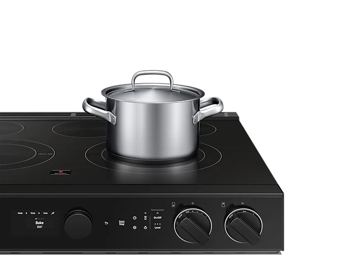 Samsung 30'' 6,3 pi. cu. - Cuisinière vitrocéramique - convection- inox - NSE6DG8700SRAC - boîte ouverte