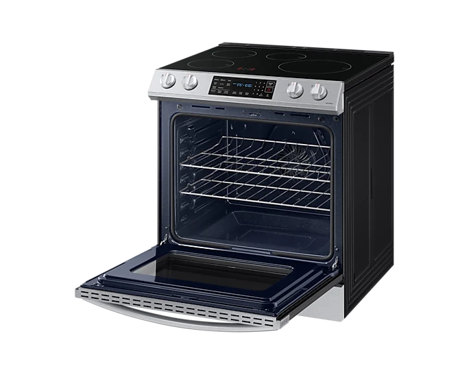 Samsung 30'' 6,3 pi.cu. cuisinière - convection - induction avec friture à air - inox - NE63B8411SS - boite Ouverte