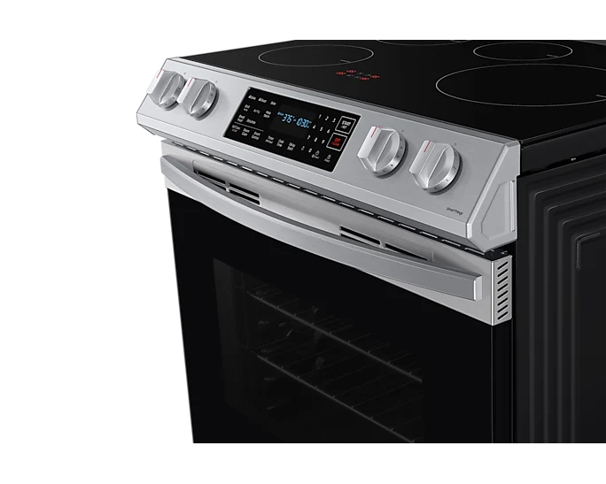 Samsung 30'' 6,3 pi.cu. cuisinière - convection - induction avec friture à air - inox - NE63B8411SS - boite Ouverte