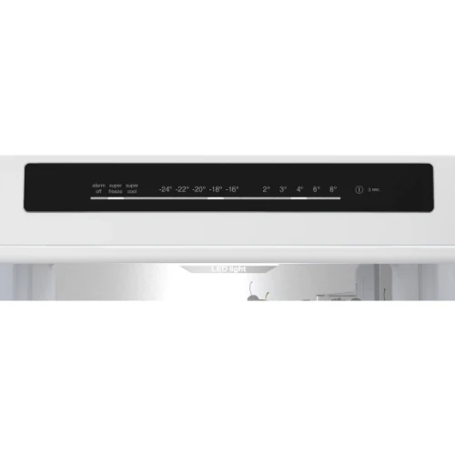 Série 6, Réfrigérateur combiné pose-libre, 203 x 60 cm, Acier brossé anti-traces, Total No Frost BOSCH KGN39AIAU