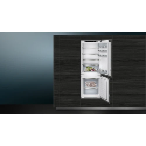 iQ500, Réfrigérateur combiné intégrable, 157.8 x 55.8 cm, Charnières pantographes softClose SIEMENS KI77SADE0